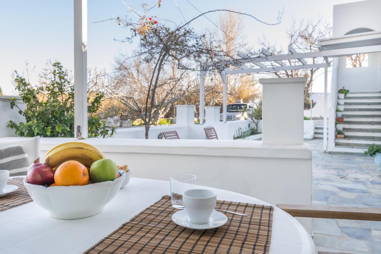 Lina And Babis' Home Adamantas Exterior photo