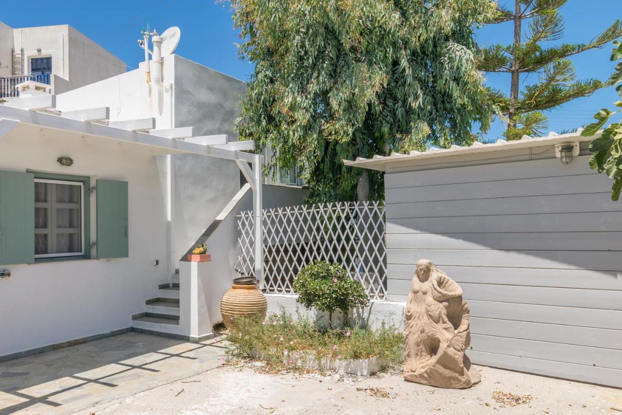 Lina And Babis' Home Adamantas Exterior photo